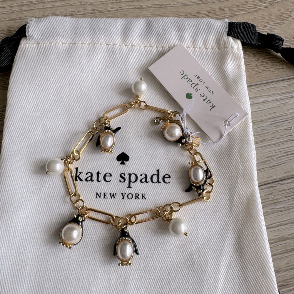 NWT Kate Spade Arctic Friends Penguin Charm Bracelet w/ Dust Bad K5757 $129